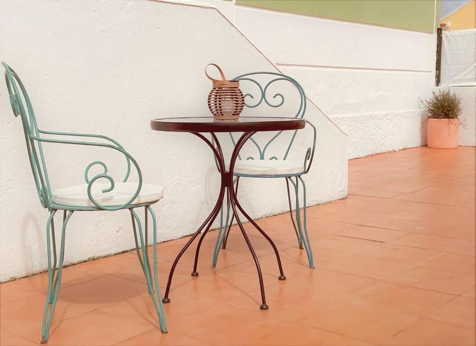 Cozy Apartment With Private Courtyard Barcarena Exterior foto